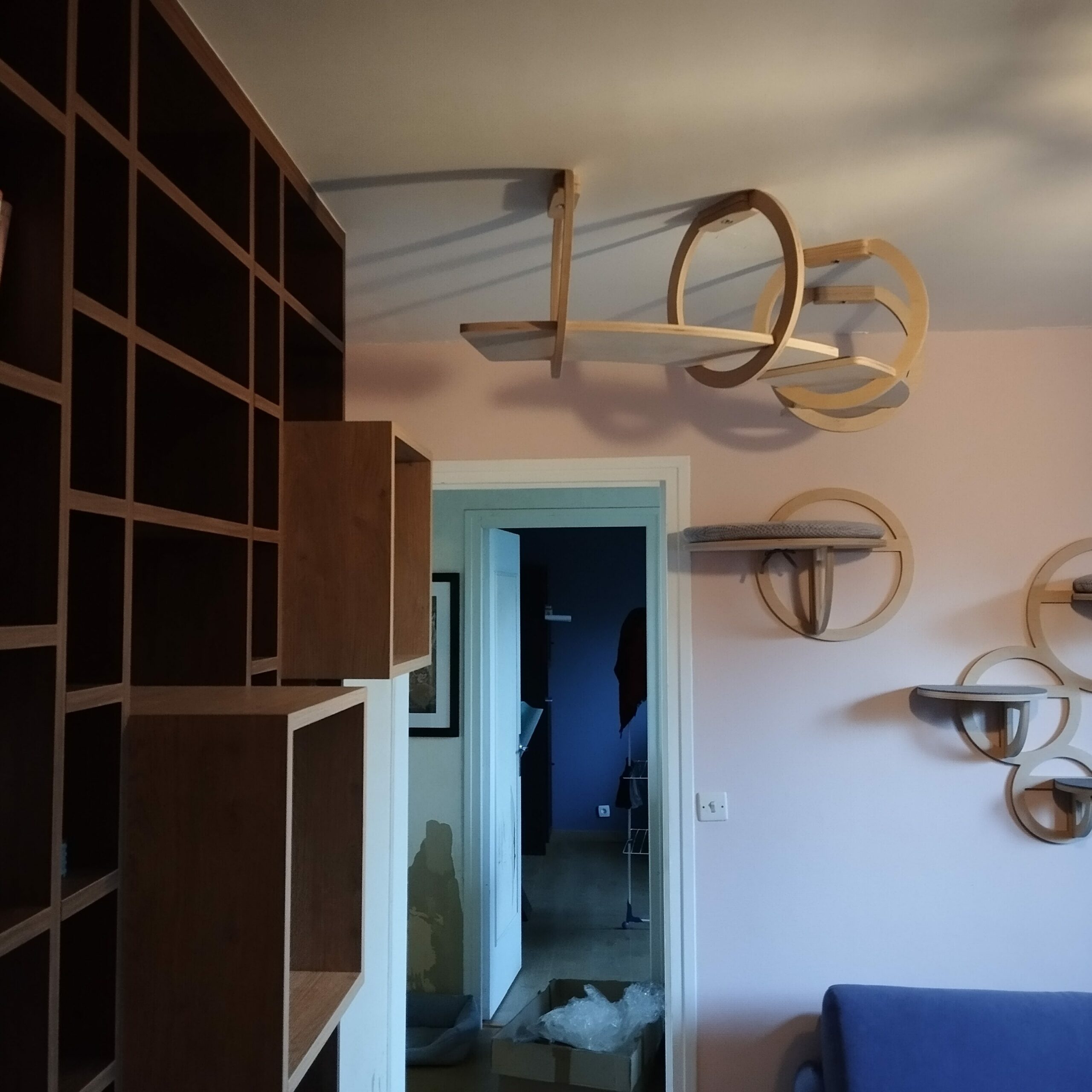Bibliothèque à chats Corében' | Agencements, Ebéniste en Bretagne, Brest, Milizac